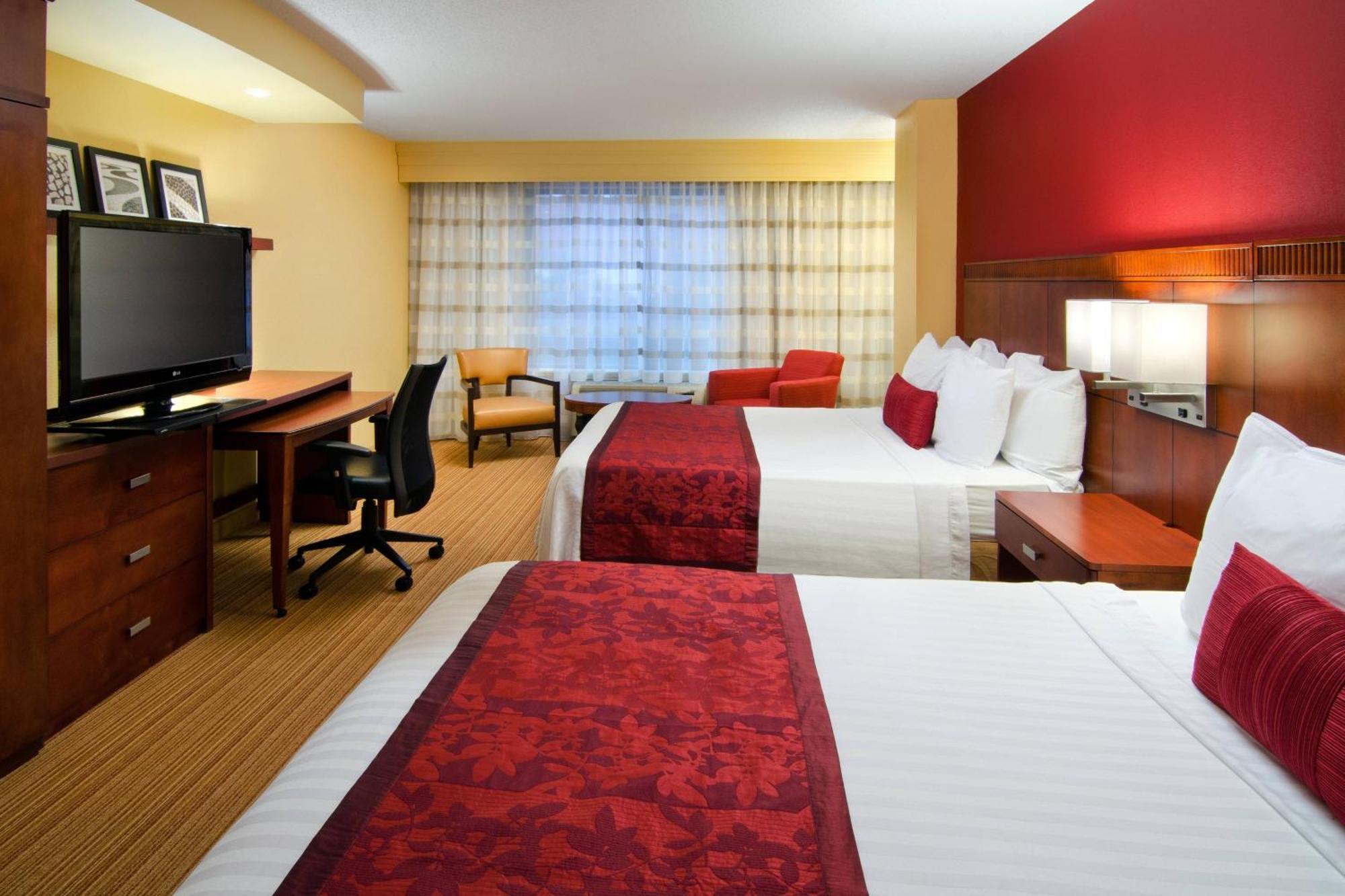 ホテル Courtyard By Marriott Birmingham Downtown At Uab エクステリア 写真