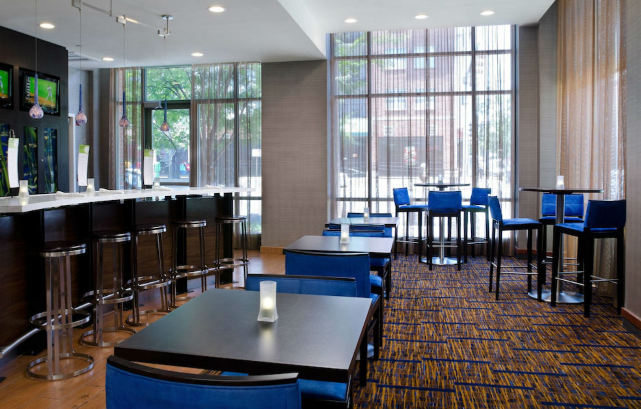 ホテル Courtyard By Marriott Birmingham Downtown At Uab エクステリア 写真
